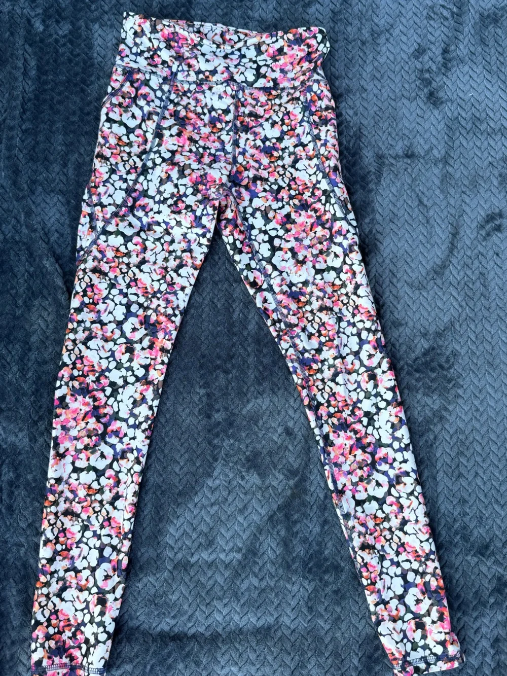 Old Navy Girls Floral Multicolor Leggings - Black with Pink & Purple